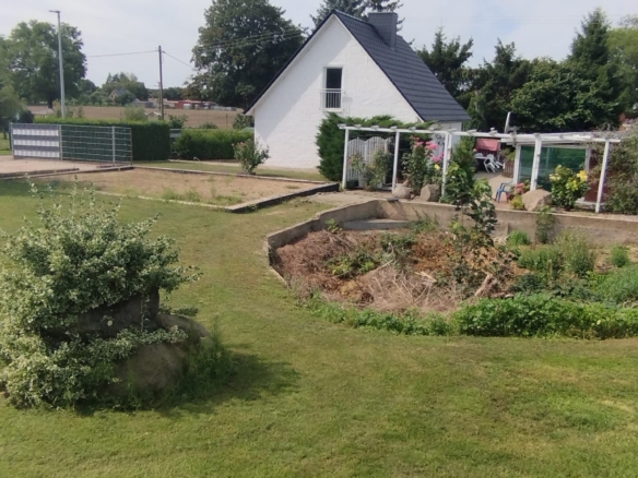 Einfamilienhaus mit großzügigem Grundstück in Hohen Pritz