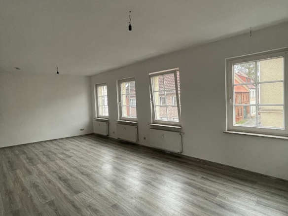Großzügige 3-Raumwohnung mit Dachterrasse