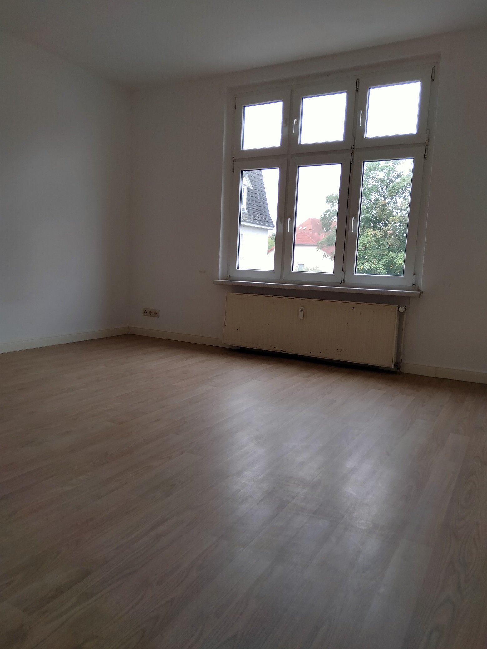 Wohnzimmer 2-Raumwohnung mit EBK in Parchim